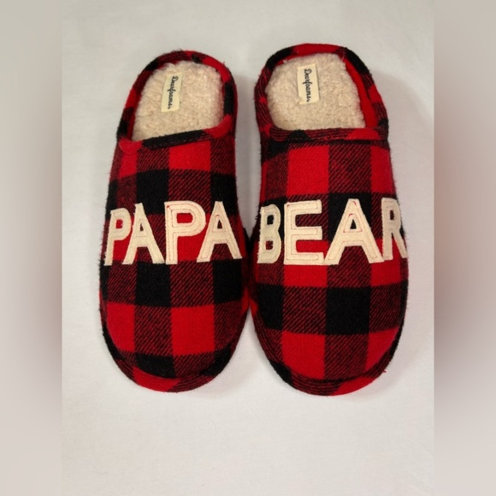 Dearfoams Men’s Plaid Red and Black PAPA BEAR Slippers Sz M 8-9